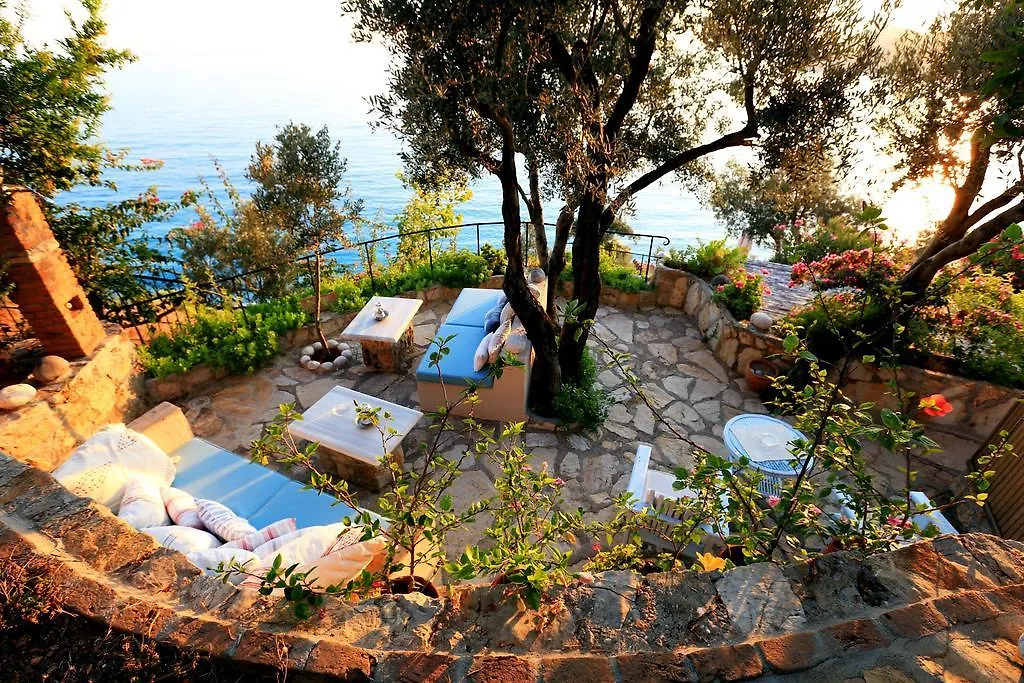 Beyaz Yunus Hotel - Adult Only Олудениз 3*,