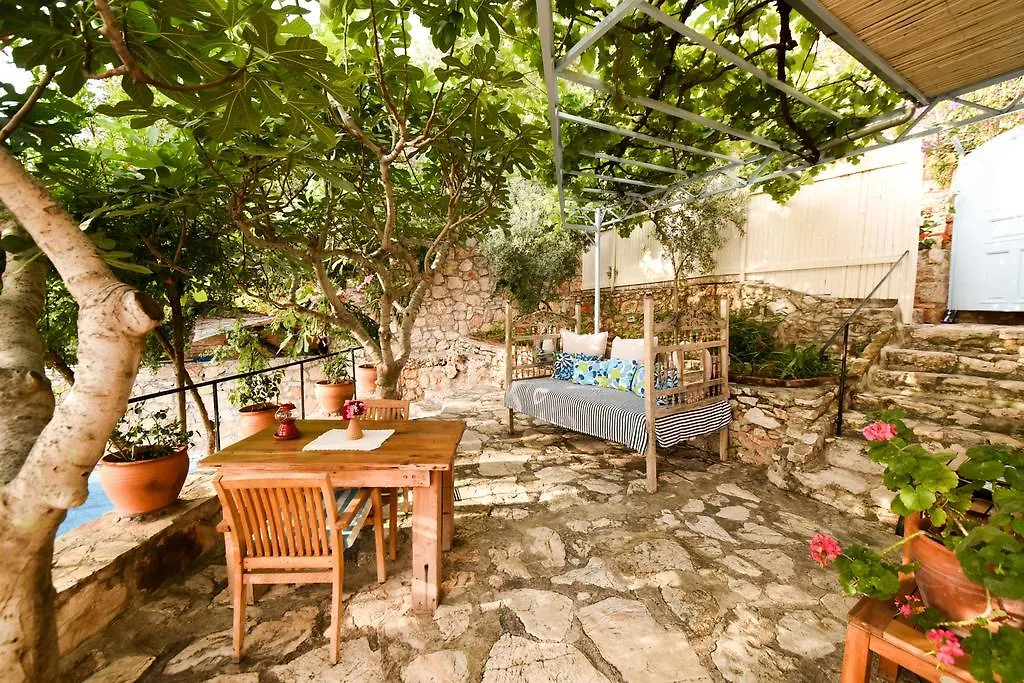 Beyaz Yunus Hotel - Adult Only Олудениз